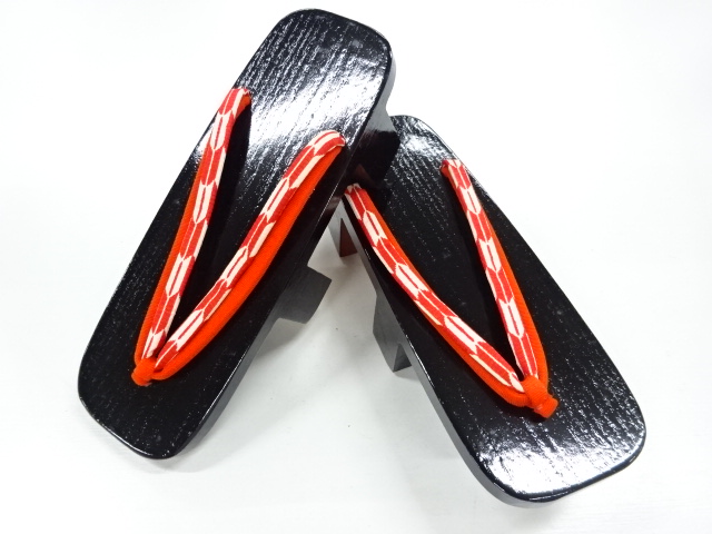 JAPANESE PAULOWNIA GETA (22.5 cm)